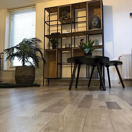 Stads Apartment *