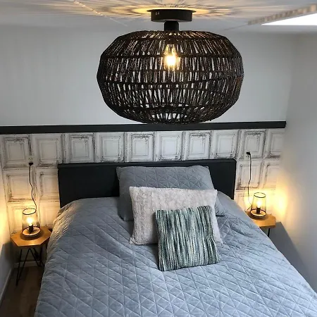 Stads Apartment *